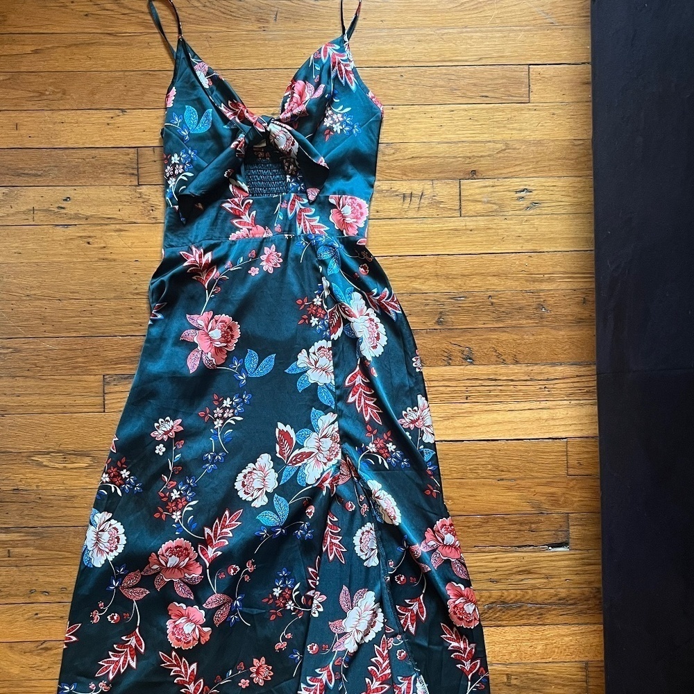 Gently Used Forest Green Floral Slip Dress Keyhole with Tie Front Size M Leg - Picture 8 of 8